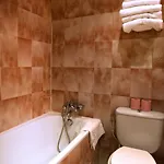 Nouvel 18 Hotel 2*