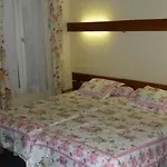 Nouvel 18 Hotel