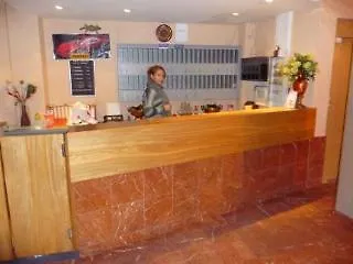 Nouvel 18 Hotel París
