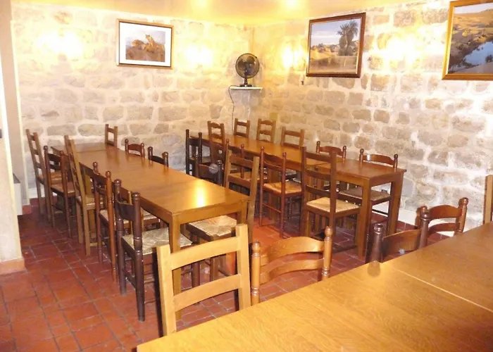 Nouvel 18 2* Παρίσι